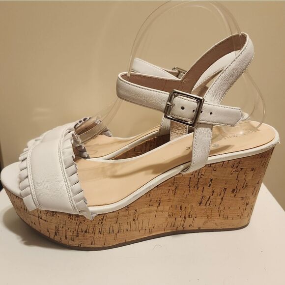 Kate Spade "Tomas" White Leather Ruffle Trim Cork Platform Sandals Sz.7.5 $235 - Picture 3 of 7
